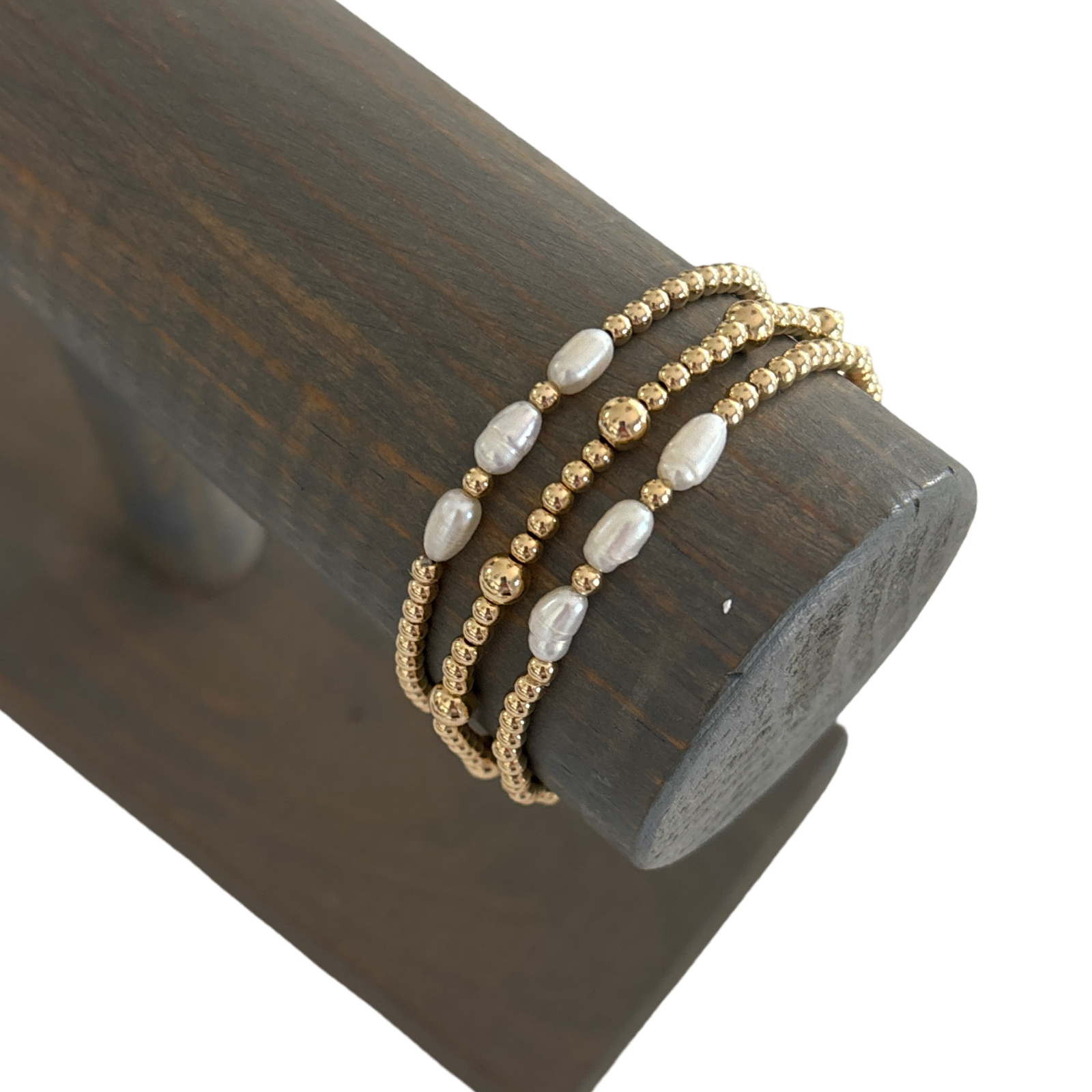 Minimalist 3mm beaded bracelet with  5mm accent beads