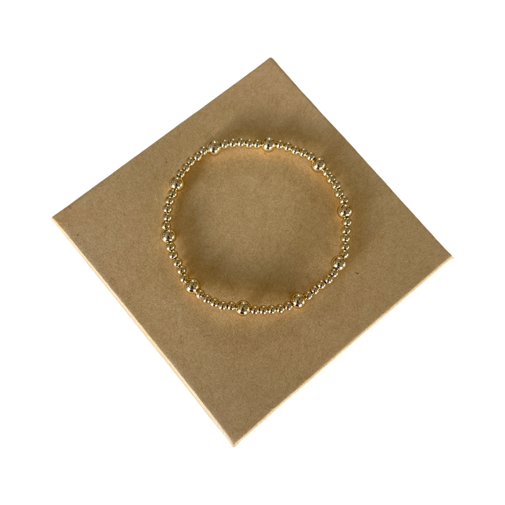 Minimalist 3mm beaded bracelet with  5mm accent beads